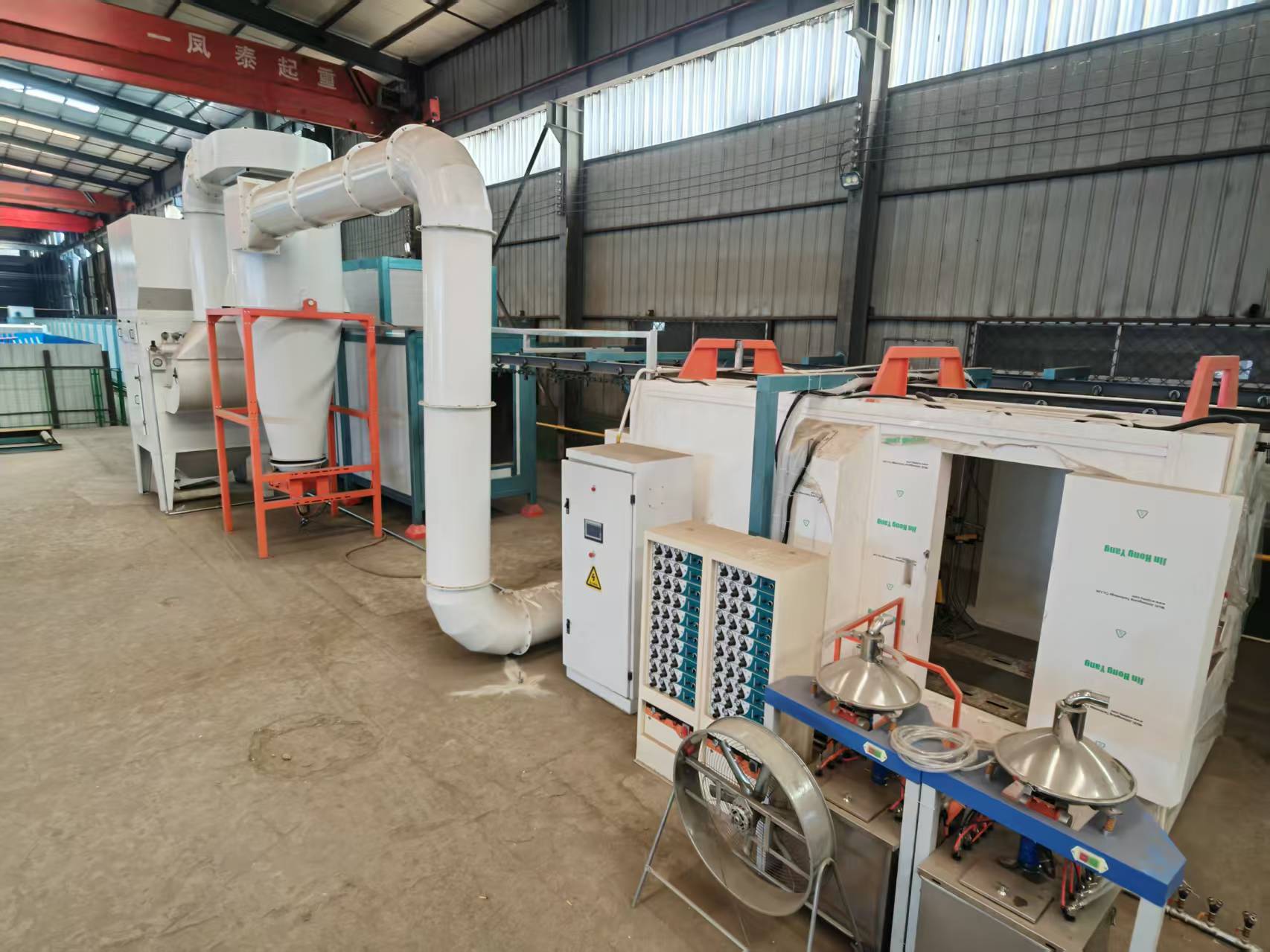 外喷涂和大旋风回收系统